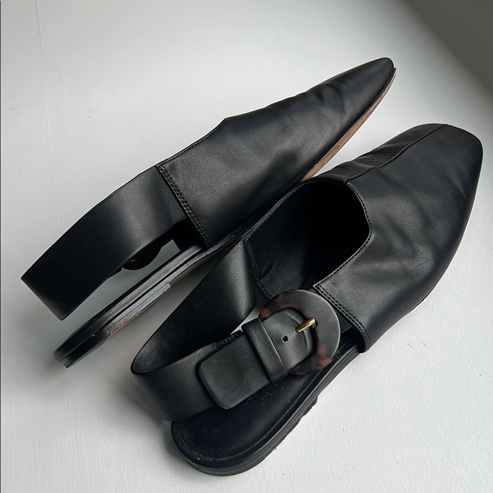 Vince Black Leather Flats Sleek Slip-On Design
